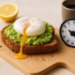 Tostas de abacate com ovo na airfryer
