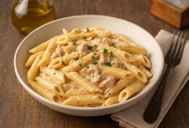 Massa com atum e natas