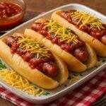 Cachorro-quente com Molho de Tomate e Batata Palha