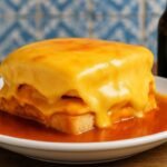Francesinha de Frango com Molho Picante
