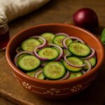 Salada de pepino com cebola e vinagre