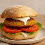 Hambúrguer de Grão-de-Bico Crocante