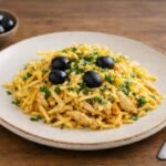Frango à Brás cremoso com batata palha.