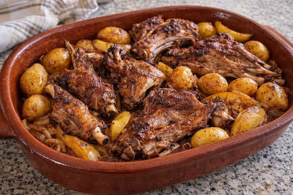 Cabrito Assado no Forno com Batatas